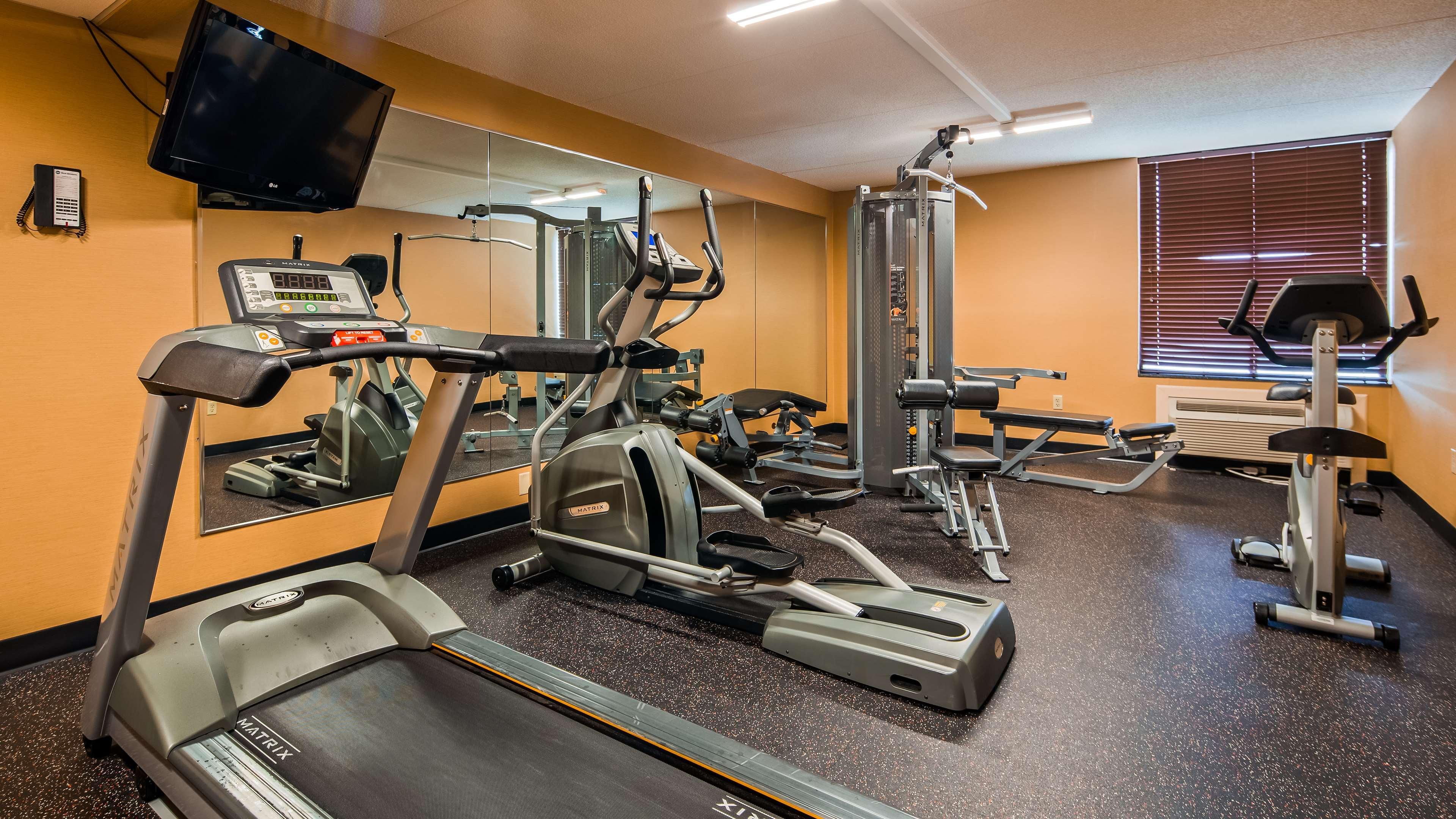 Best Western Luxbury Inn Fort Wayne Esterno foto