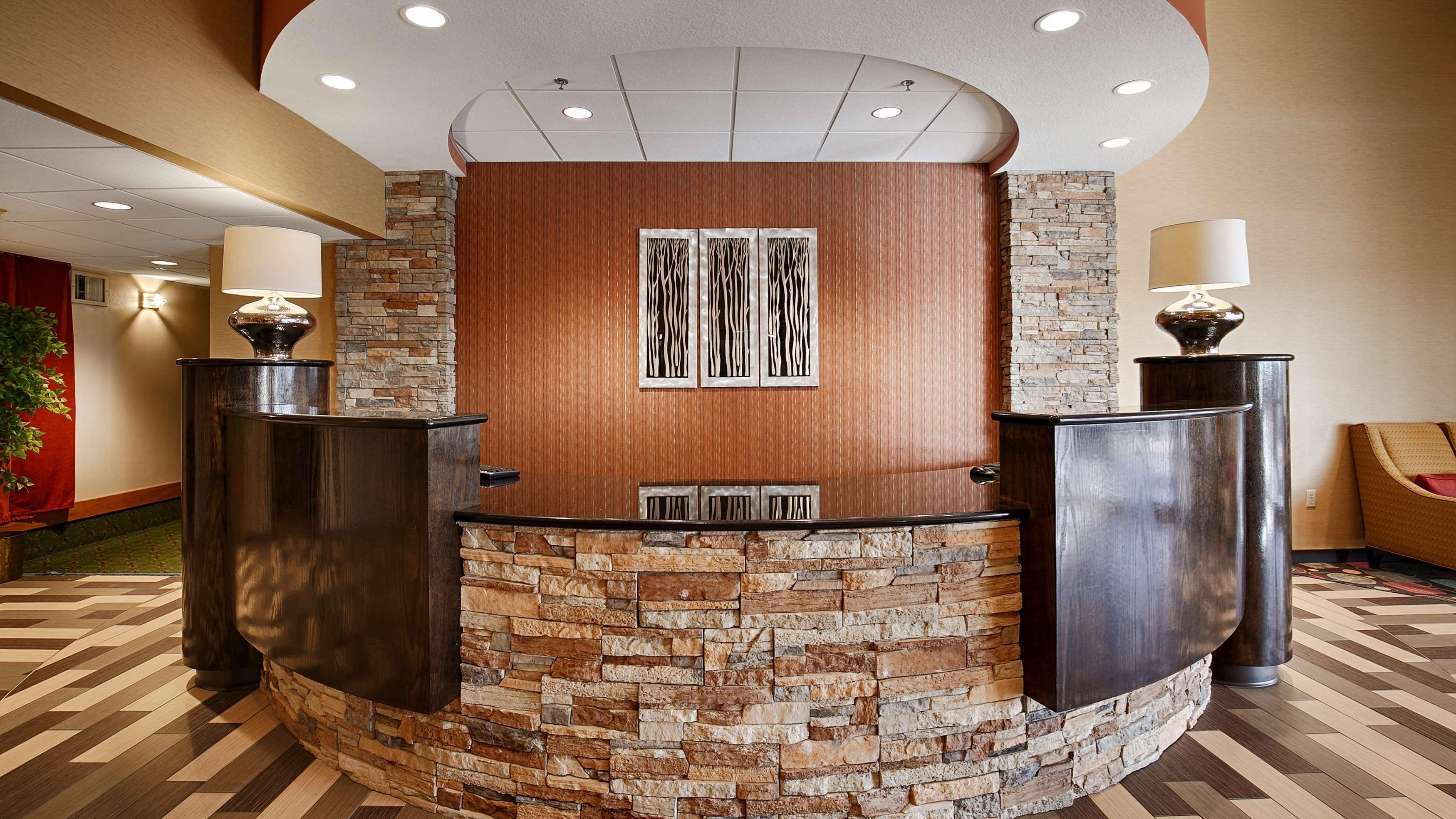 Best Western Luxbury Inn Fort Wayne Esterno foto