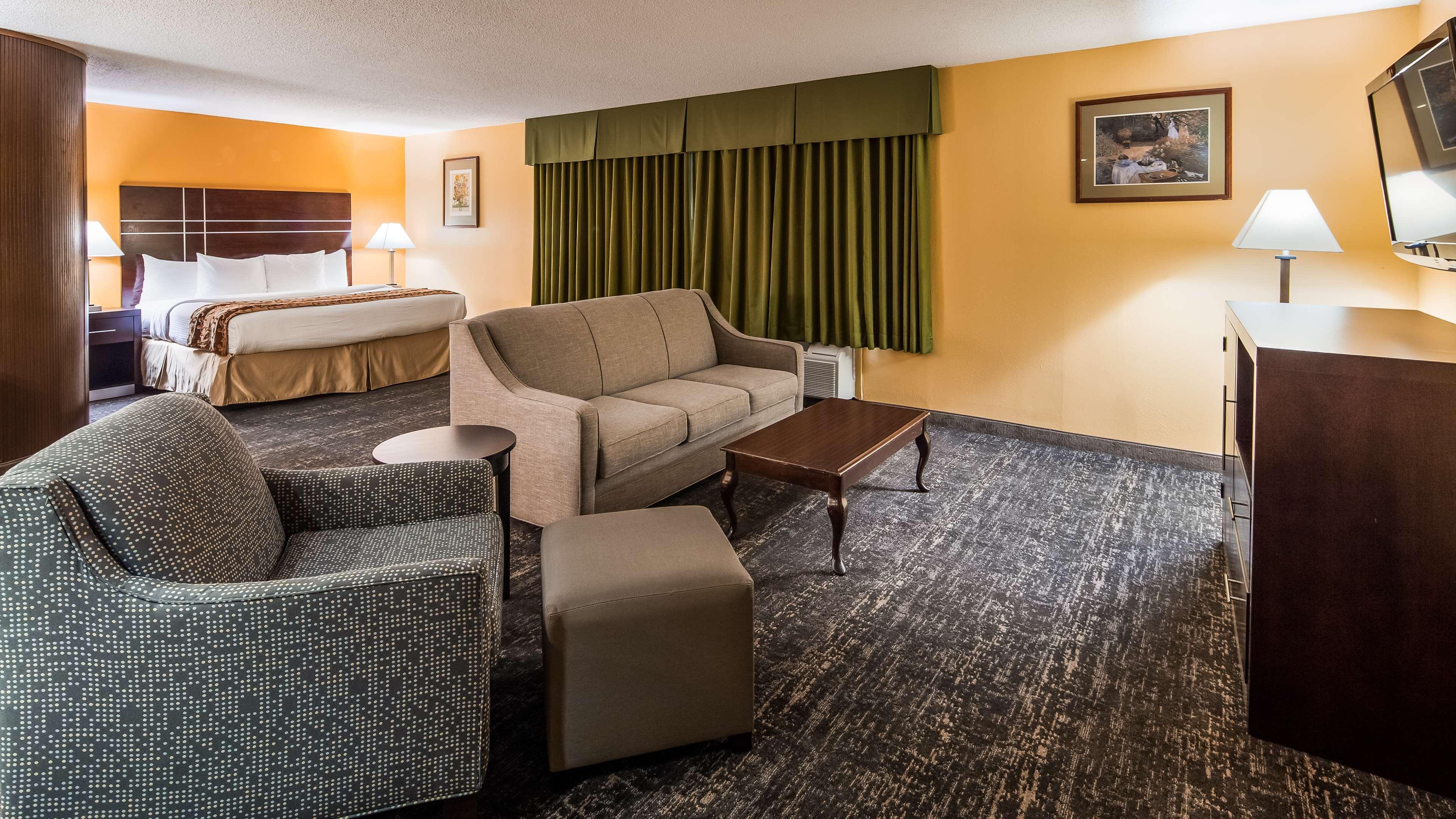 Best Western Luxbury Inn Fort Wayne Esterno foto