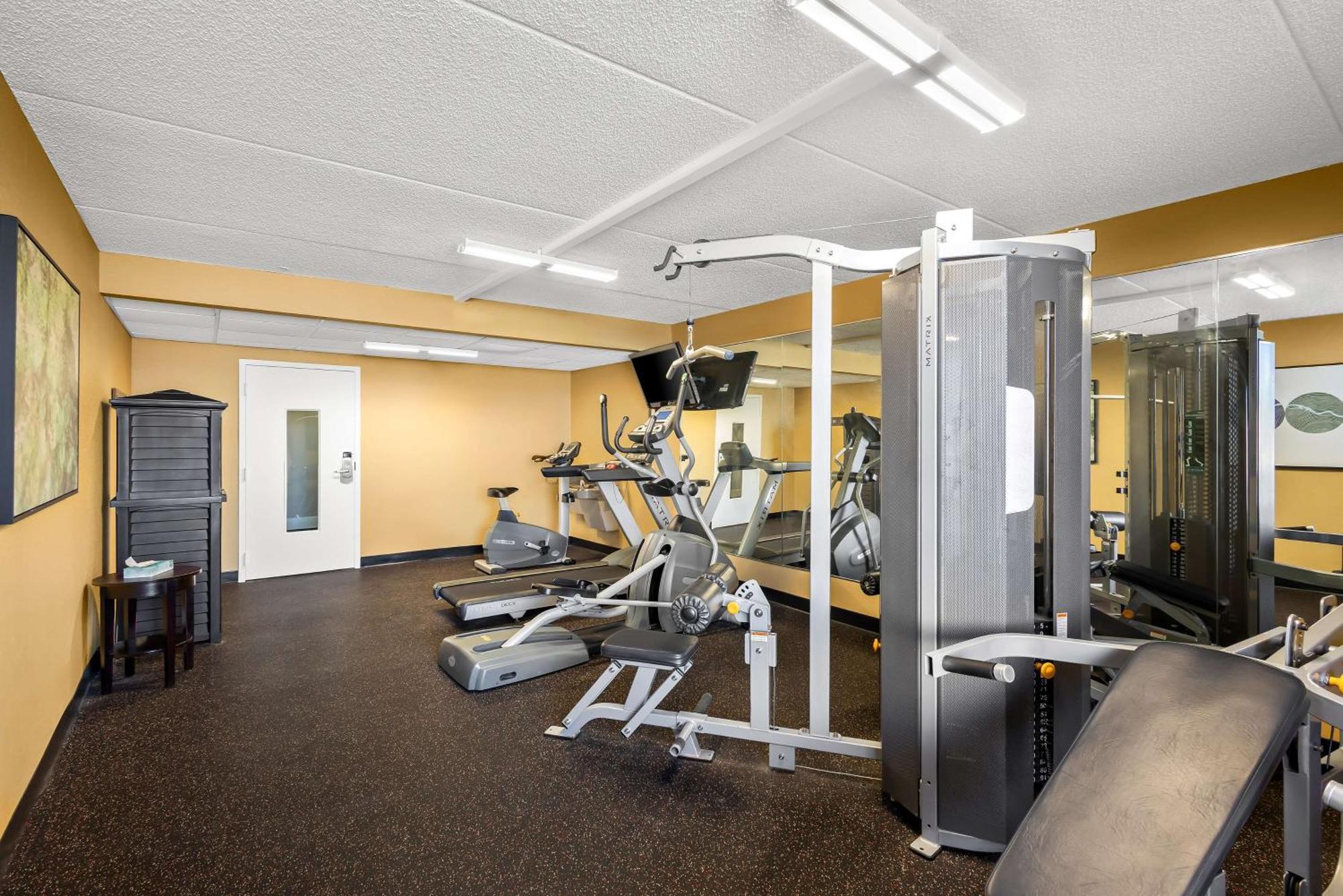 Best Western Luxbury Inn Fort Wayne Esterno foto