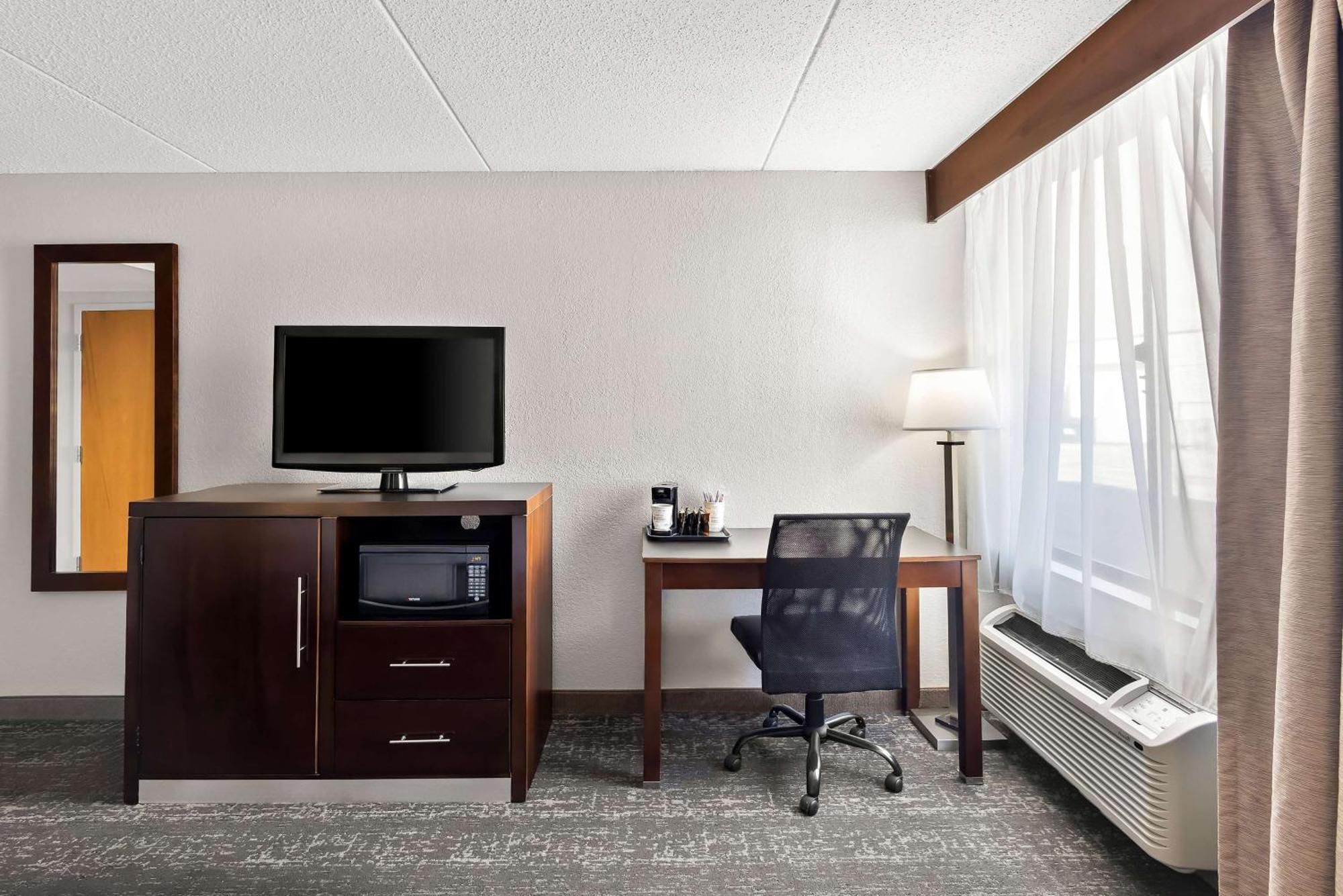 Best Western Luxbury Inn Fort Wayne Esterno foto