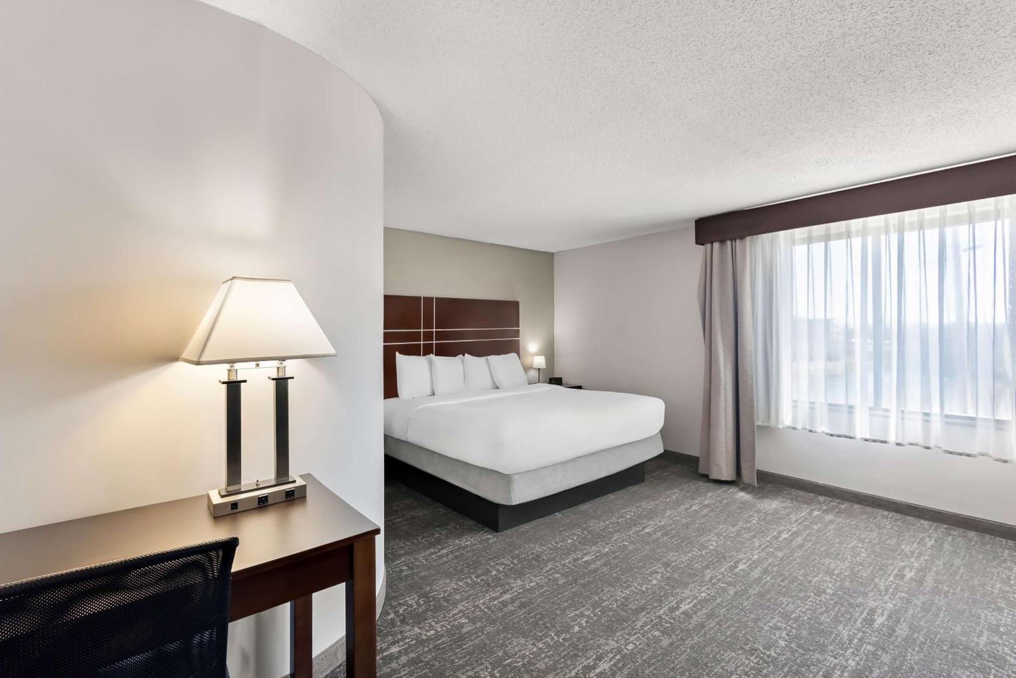 Best Western Luxbury Inn Fort Wayne Esterno foto