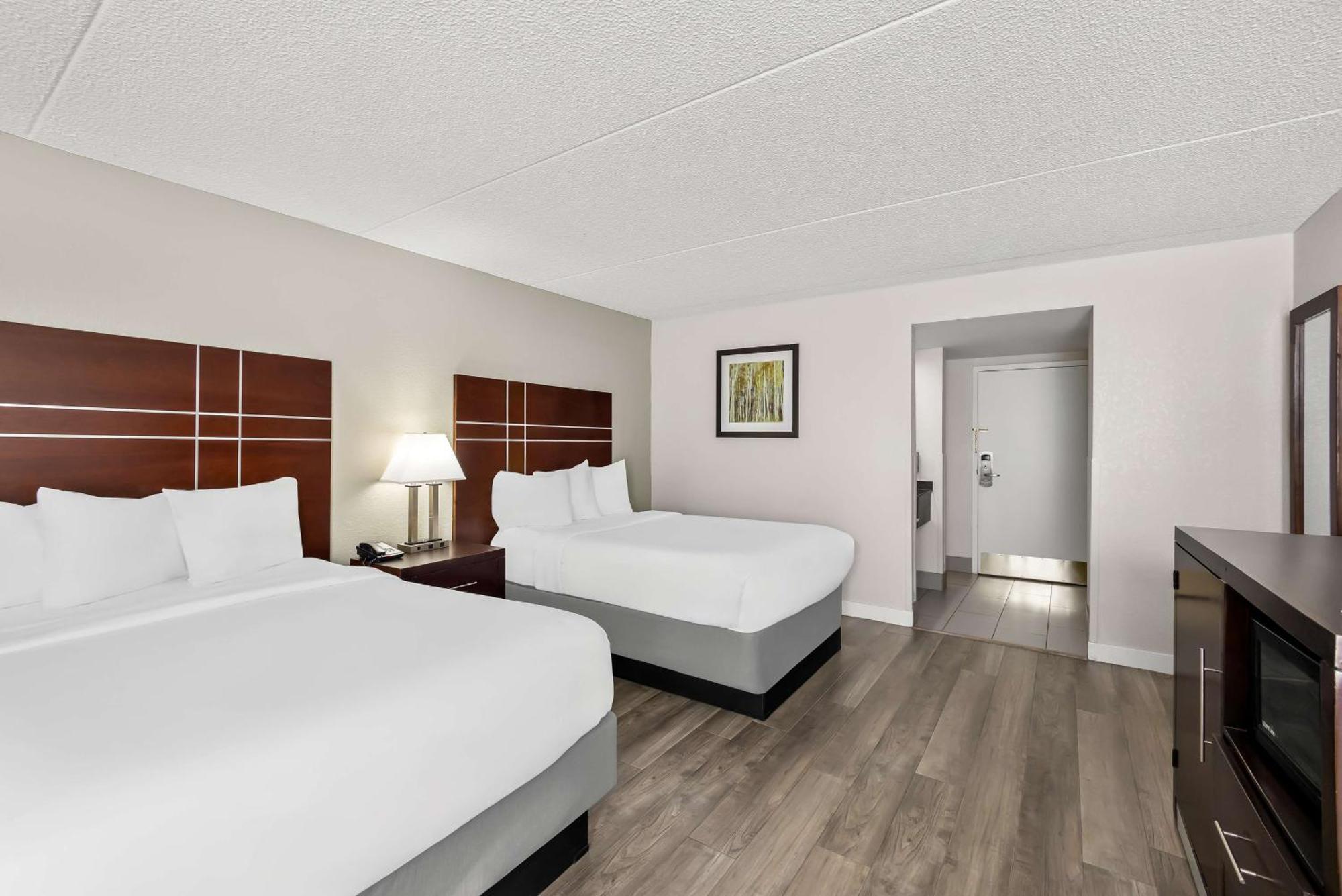 Best Western Luxbury Inn Fort Wayne Esterno foto