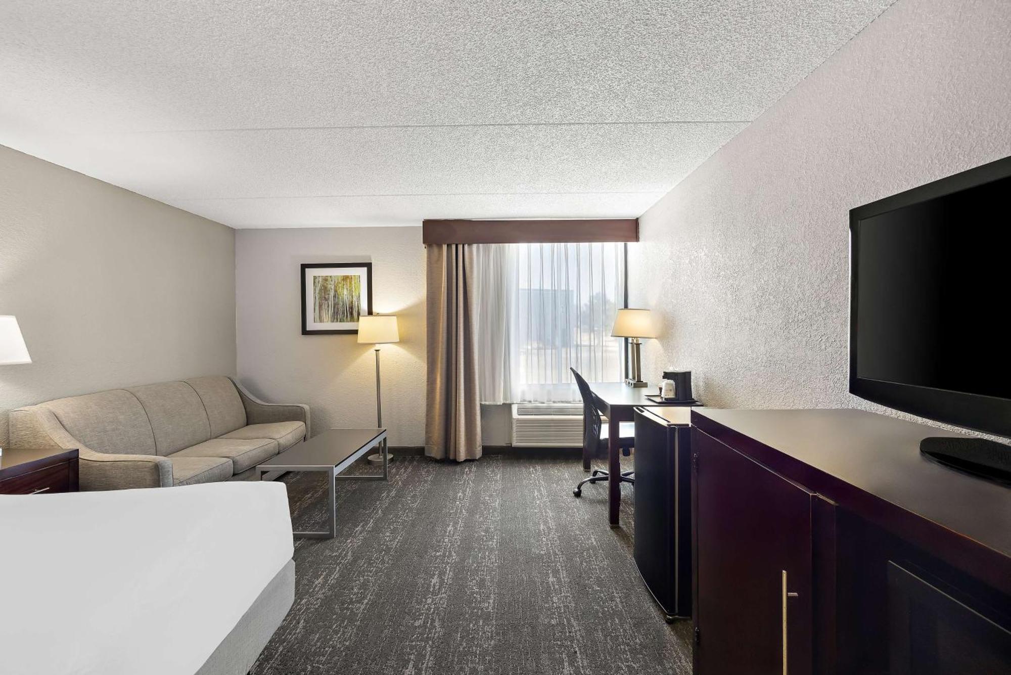 Best Western Luxbury Inn Fort Wayne Esterno foto
