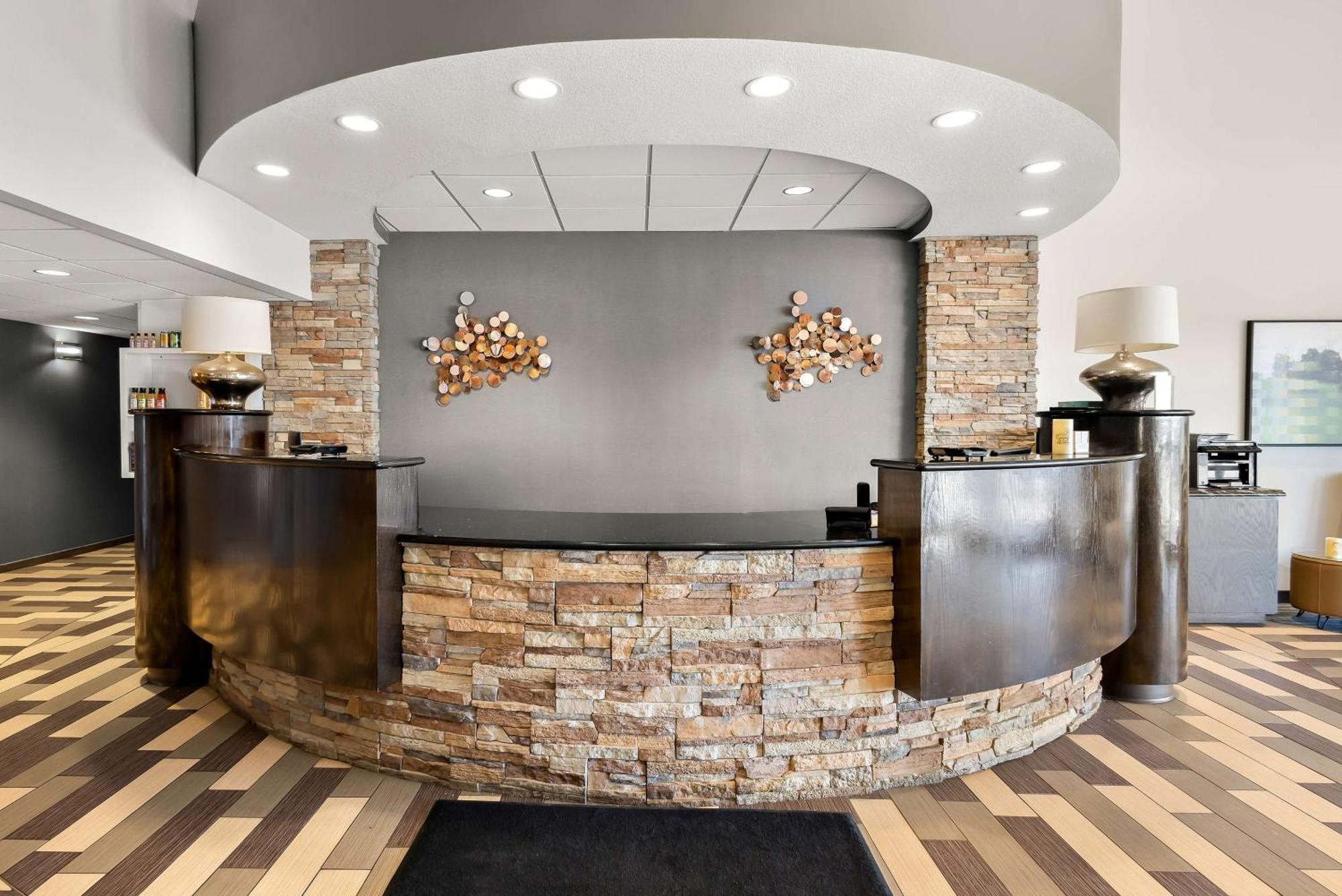 Best Western Luxbury Inn Fort Wayne Esterno foto