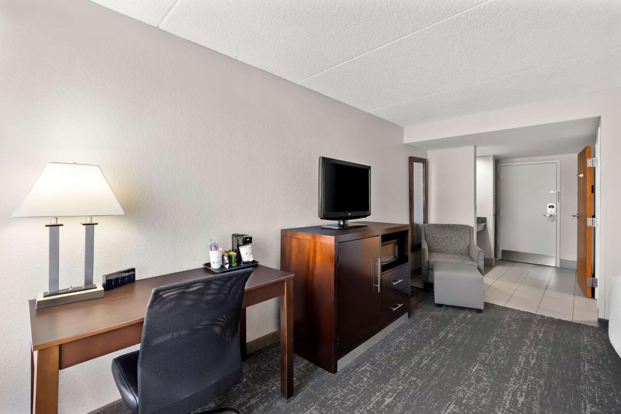 Best Western Luxbury Inn Fort Wayne Esterno foto