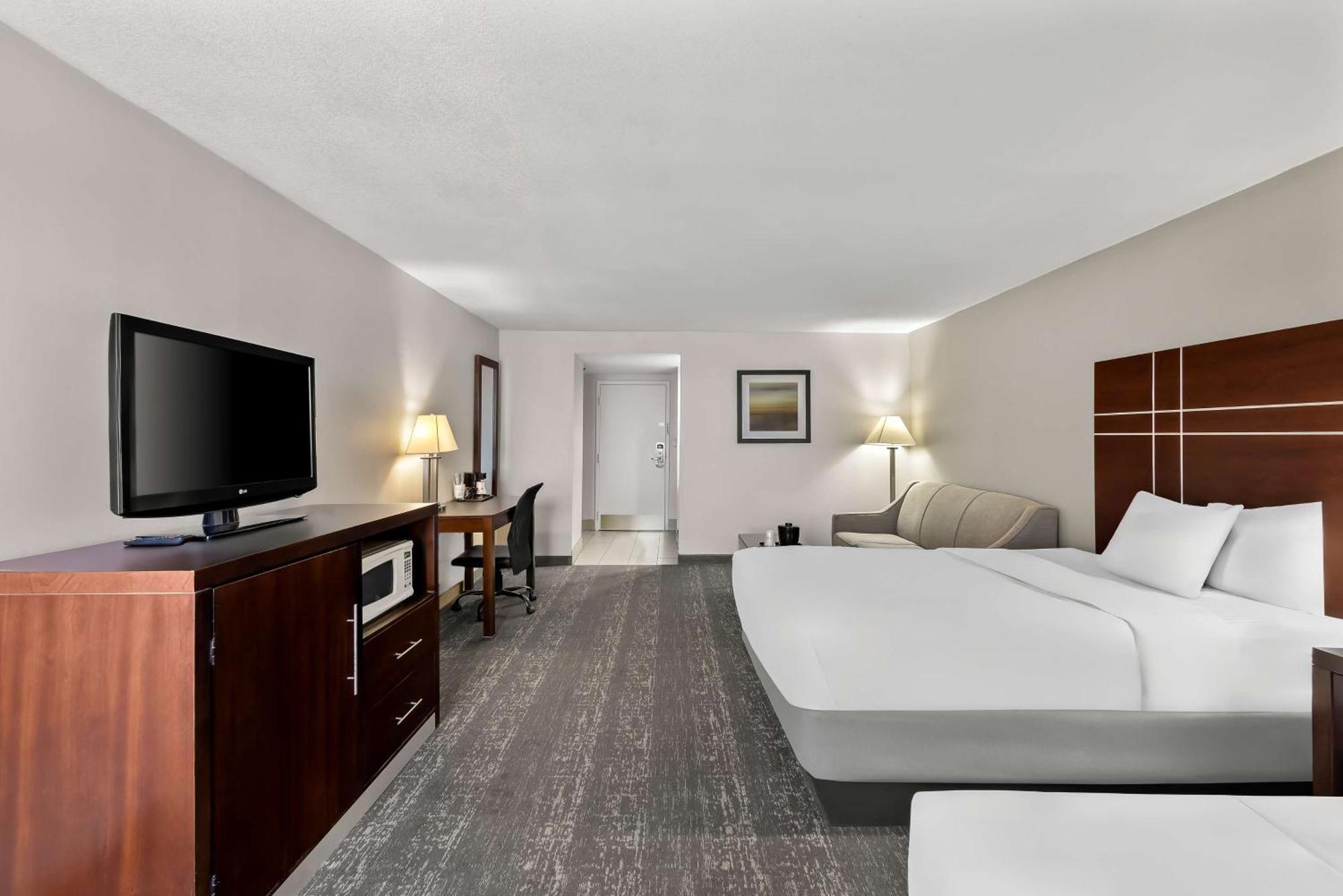 Best Western Luxbury Inn Fort Wayne Esterno foto