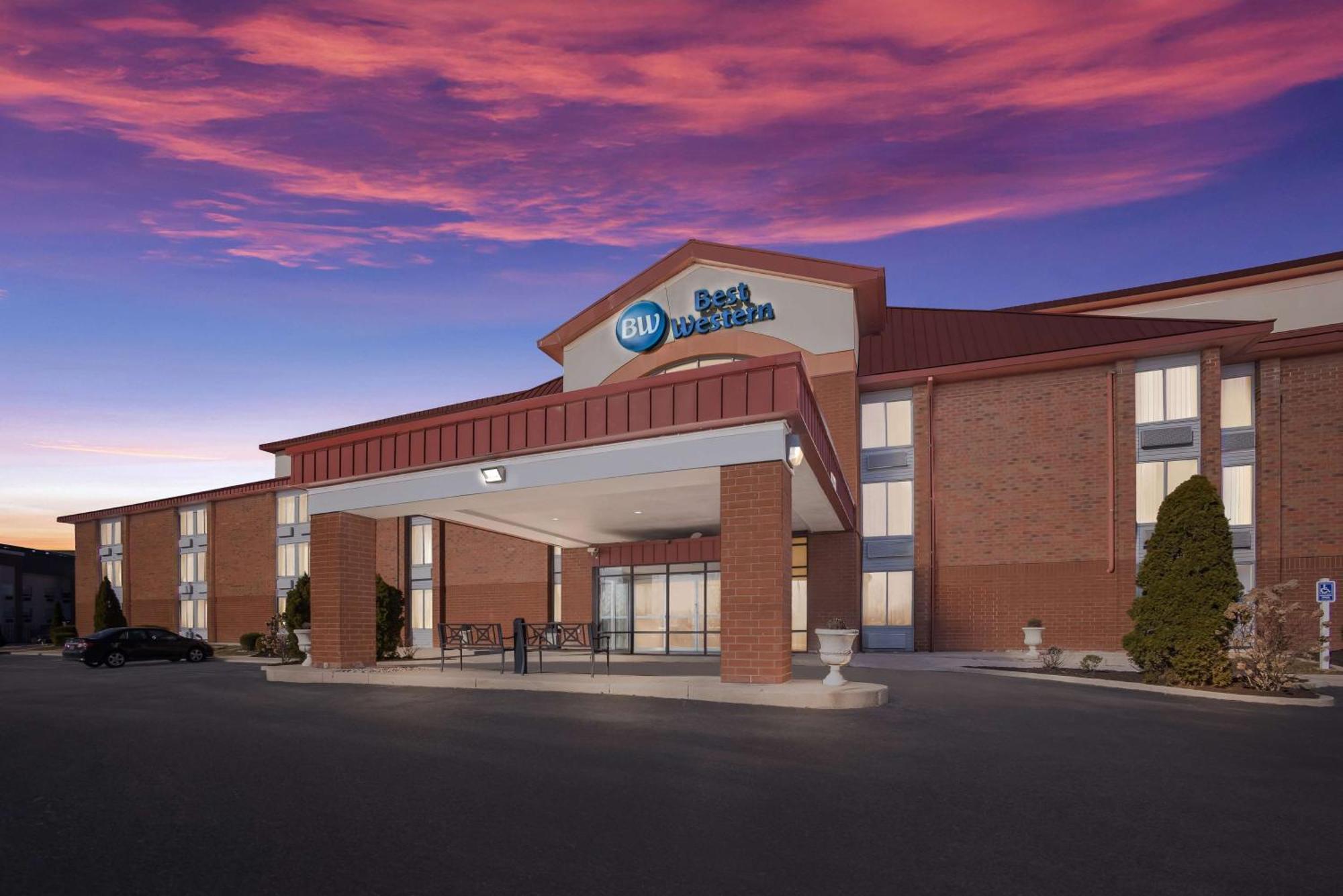 Best Western Luxbury Inn Fort Wayne Esterno foto